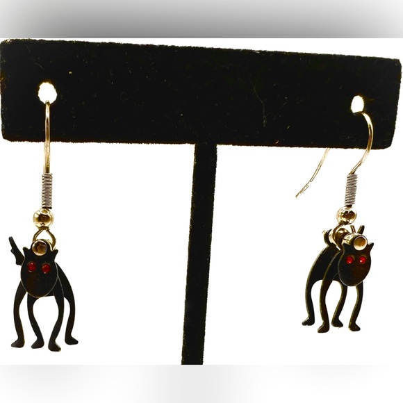 Cute Black Cat 🐈‍⬛ w/Red Eyes Earrings& moves HALLOWEEN 🎃 or just 4CAT lovers! - Picture 1 of 2